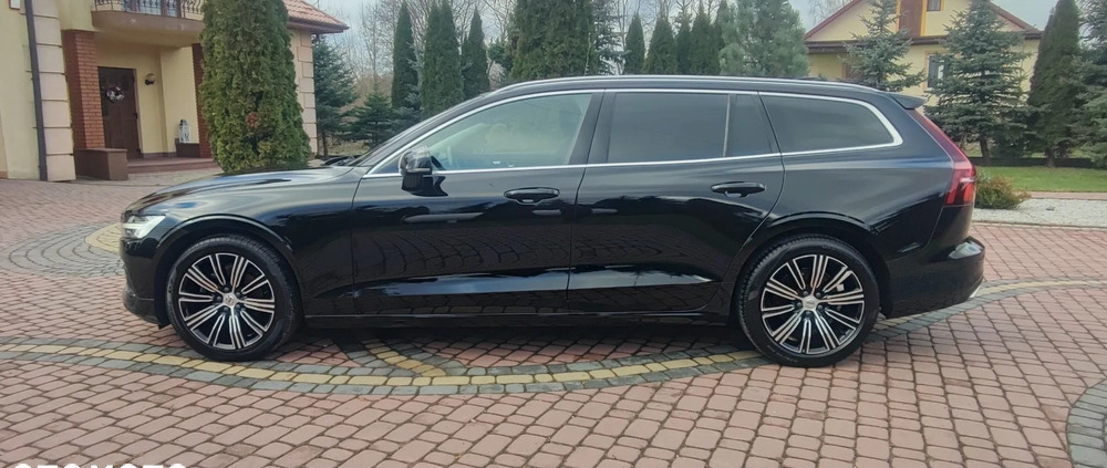 Volvo V60 cena 89900 przebieg: 145600, rok produkcji 2018 z Kuźnia Raciborska małe 191